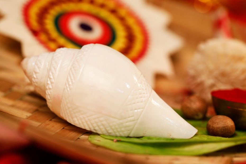 Vastu Tips For Keeping Shankh Or Conch Shell At Home