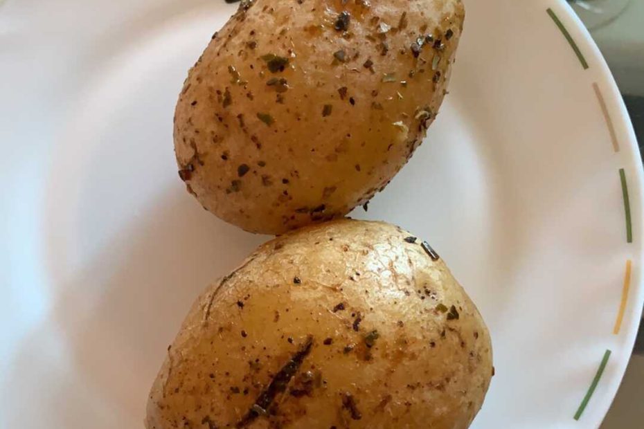 Calories In 8 Oz Of Potato (Flesh And Skin) And Nutrition Facts